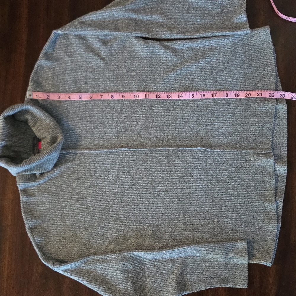 Vince Camuto Gray Ribbed Mock Neck Sweater Women’s S - Picture 3 of 5